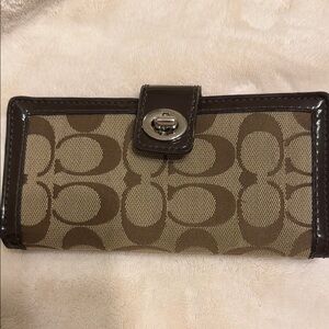 Coach Brown and Tan Key & Card Holder